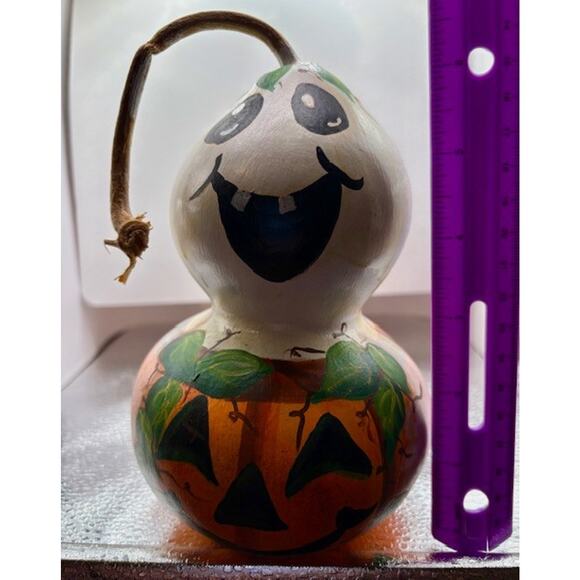Hand Painted Halloween Gourd Ghost/Pumpkin - Picture 9 of 9